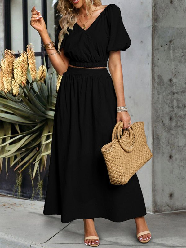V - neck short - sleeved top and skirt suit - MOUS